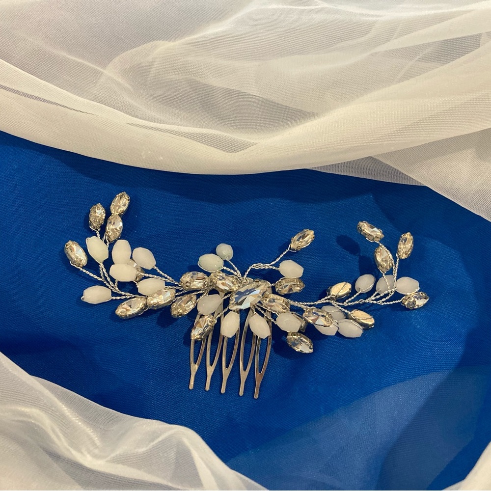 4 piece set: 2 garter belts and 2 bridal hair pieces